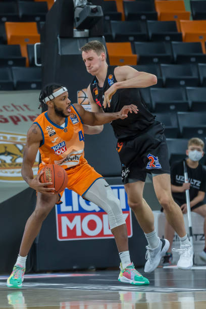 她们的每一 她们的每一